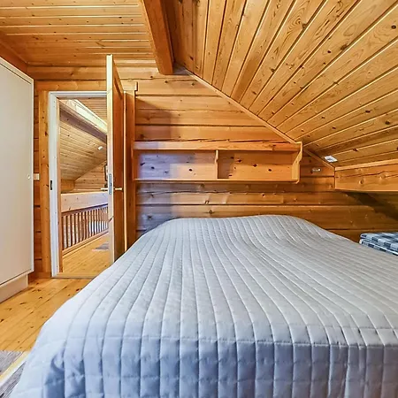 Laattaja Moekki By Interhome Ukkohalla