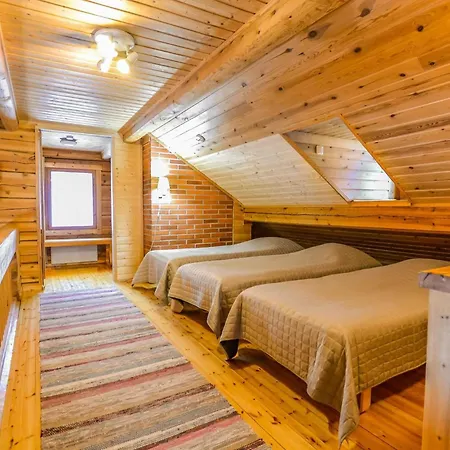 Laattaja Moekki By Interhome * Ukkohalla